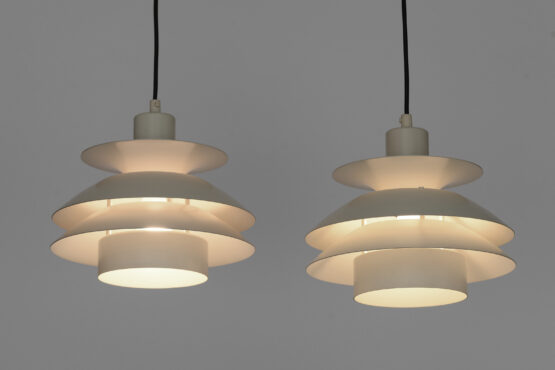 Pair of cream white pendant lights from Lyskaer belysning. Denmark 1970s - Image 4