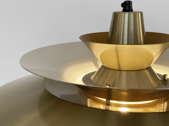 Multi layered pendant light in golden aluminum by Lyskaer belysning. Denmark 1970s - Image 7