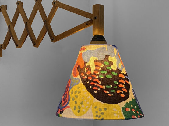 Wall lamp/scissor lamp with new shade from repurposed 1960s printed fabric from Svenskt Tenn . Sweden 1960s - Image 5