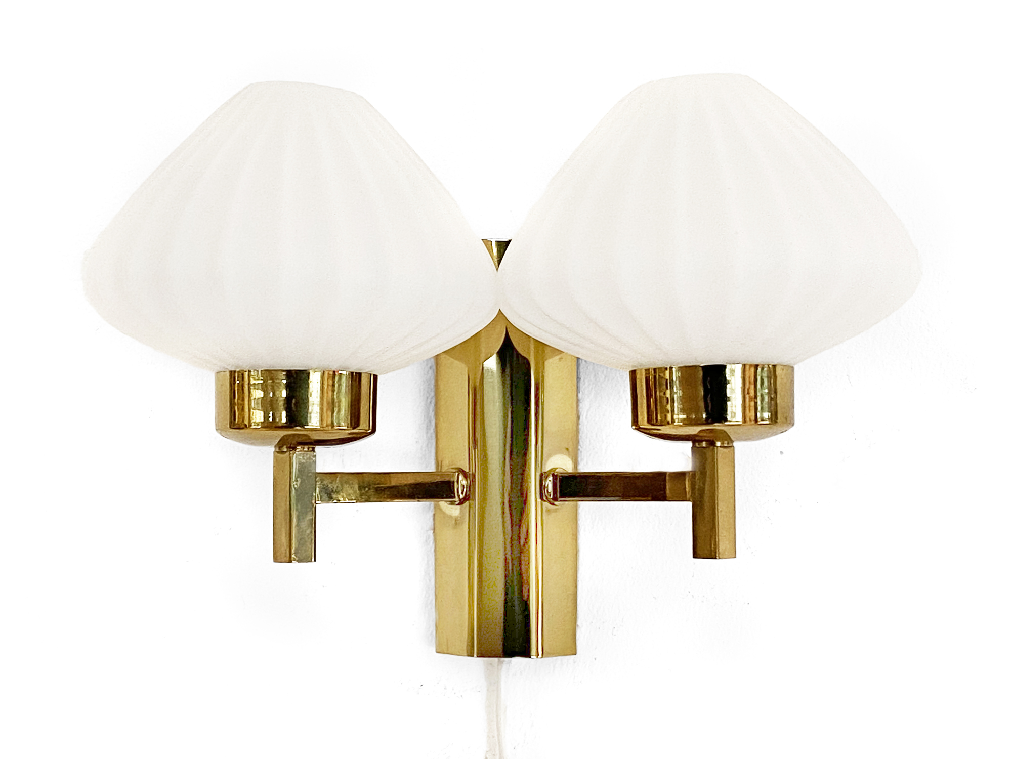 Brass and glass double wall light/sconce. Sweden 1960s