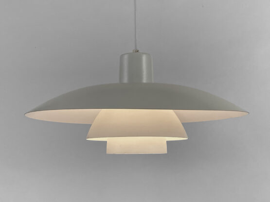 White pendant light PH 4/3 by Poul Henningsen for Louis Poulsen. Denmark 1970s - Image 2
