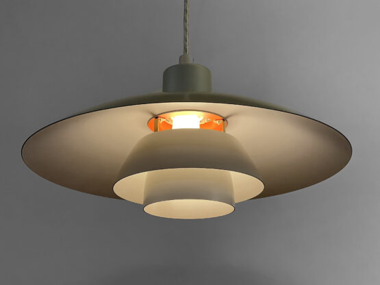 White pendant light PH 4/3 by Poul Henningsen for Louis Poulsen. Denmark 1980s - Image 4