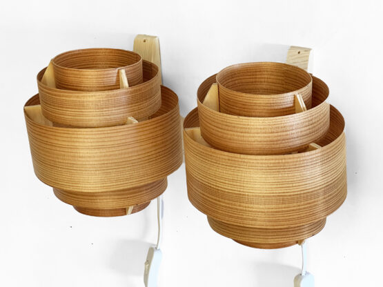 Pair of larch veneer wall lights, sconces by Fredrik Hagblom. France 2024 - Image 8