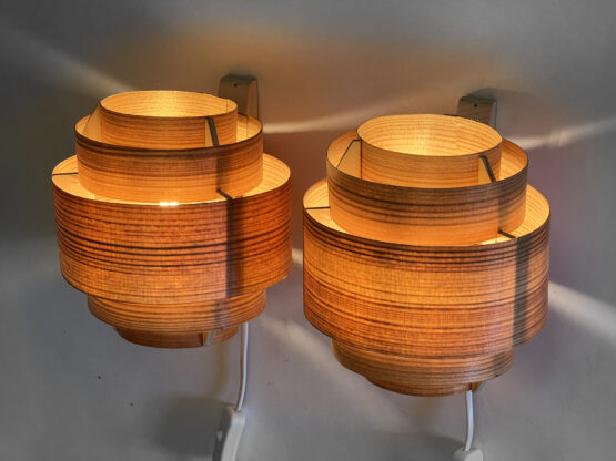 Pair of larch veneer wall lights, sconces by Fredrik Hagblom. France 2024 - Image 9