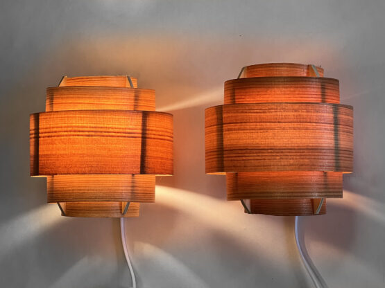 Pair of larch veneer wall lights, sconces by Fredrik Hagblom. France 2024 - Image 3
