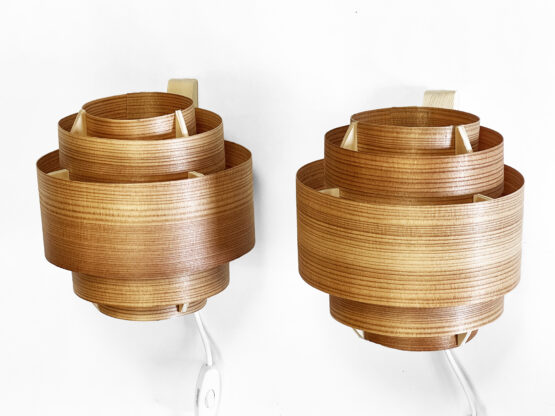 Pair of larch veneer wall lights, sconces by Fredrik Hagblom. France 2024 - Image 8