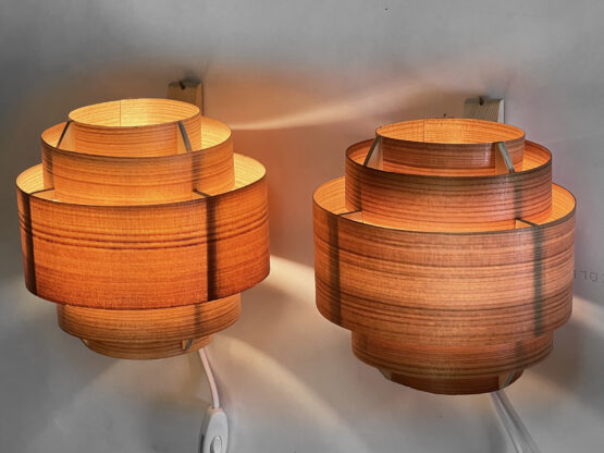 Pair of larch veneer wall lights, sconces by Fredrik Hagblom. France 2024 - Image 9