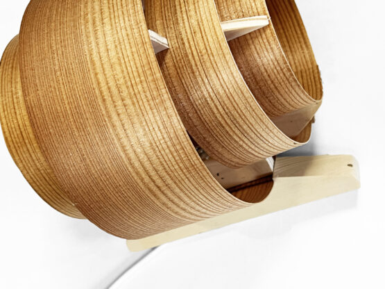 Pair of larch veneer wall lights, sconces by Fredrik Hagblom. France 2024 - Image 12