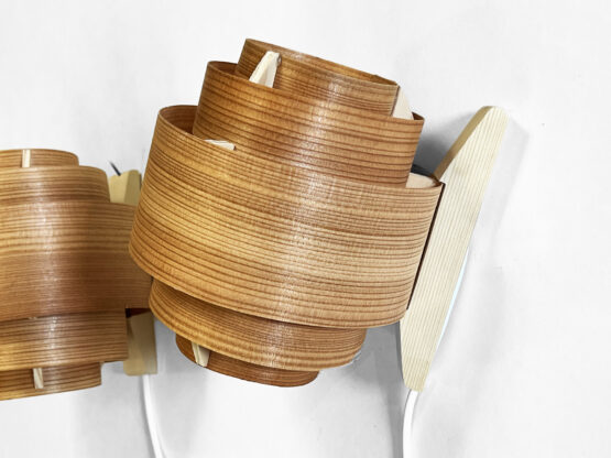 Pair of larch veneer wall lights, sconces by Fredrik Hagblom. France 2024 - Image 13